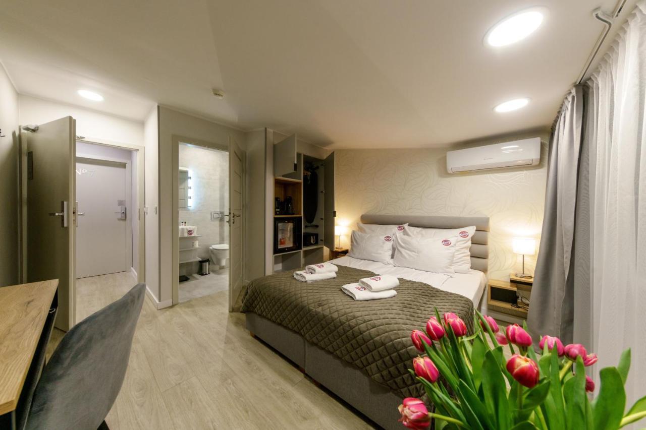 Kamienica No 111A Warsaw Airport Aparthotel Exteriör bild