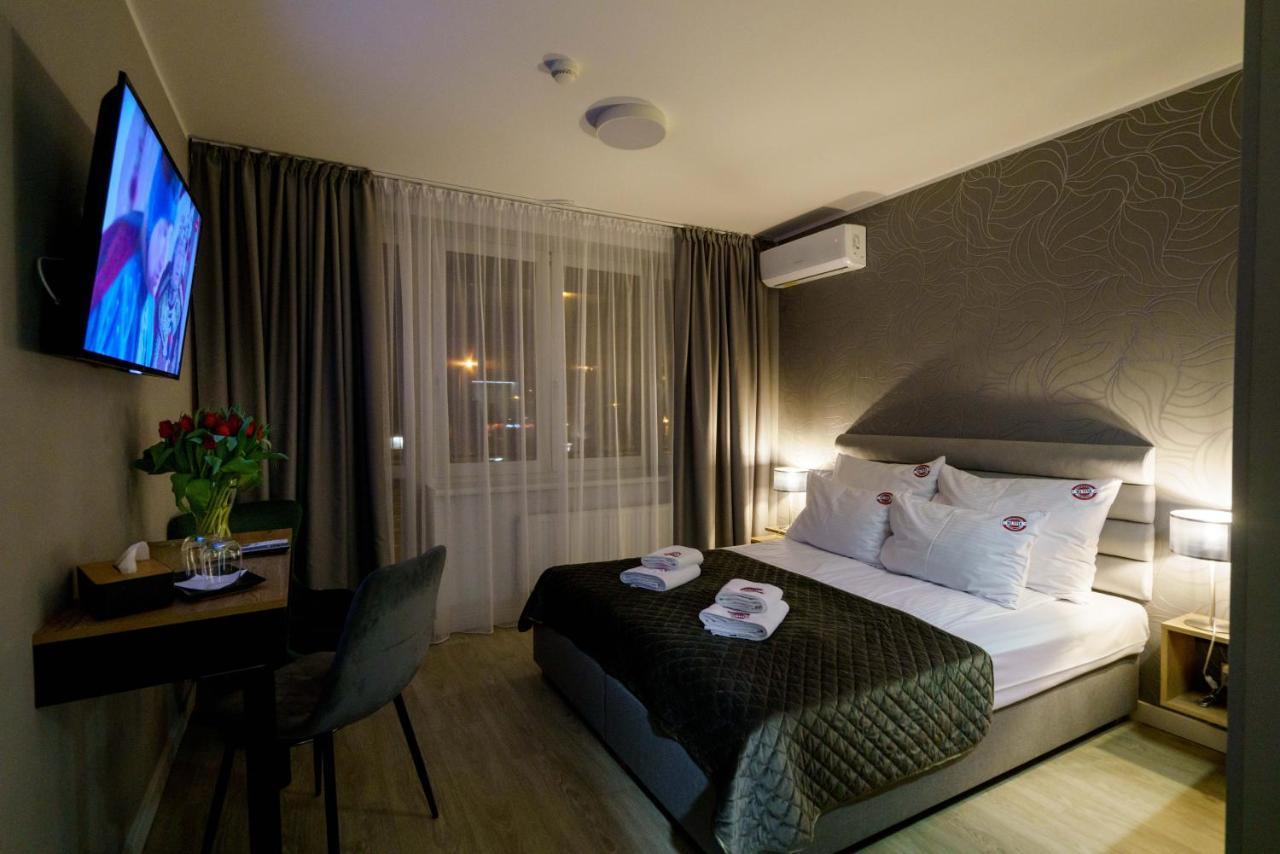 Kamienica No 111A Warsaw Airport Aparthotel Exteriör bild