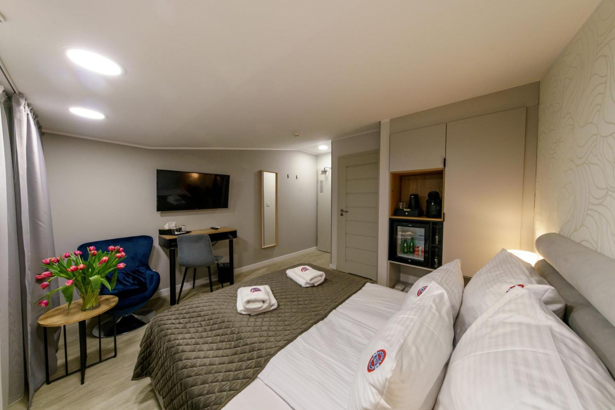 Kamienica No 111A Warsaw Airport Aparthotel Exteriör bild